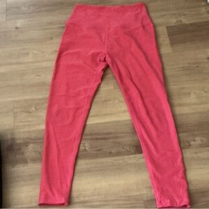 Beyond Yoga coral leggings